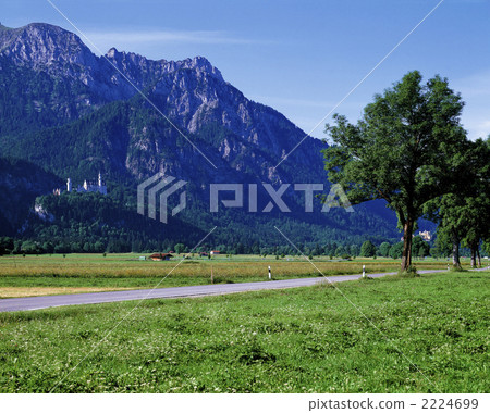 Neuschwanstein Castle 2224699