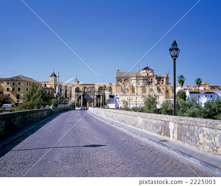 Roman Bridge in Córdoba 2225003