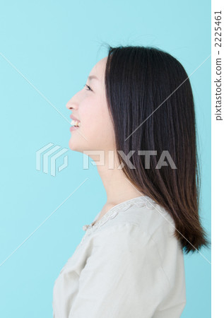 二十多歲的女人形象（藍背） 2225461