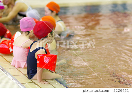swimming school 2226451
