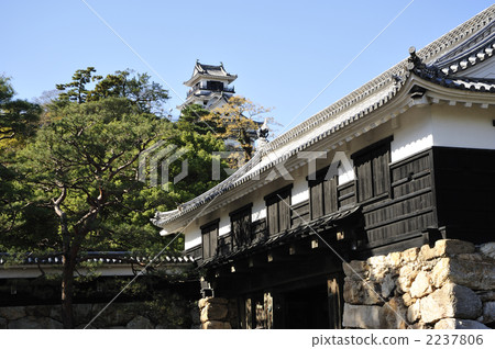 高知城堡考試門和城堡塔 2237806