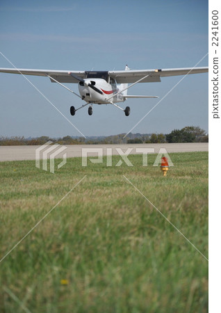 Landing practice 2241600