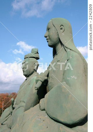 Asai's Nagamasa couple statue 2242809