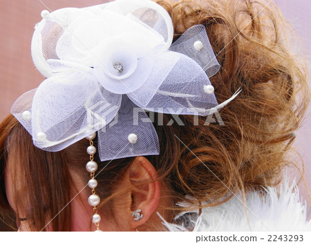 White accessories White accessories 2243293