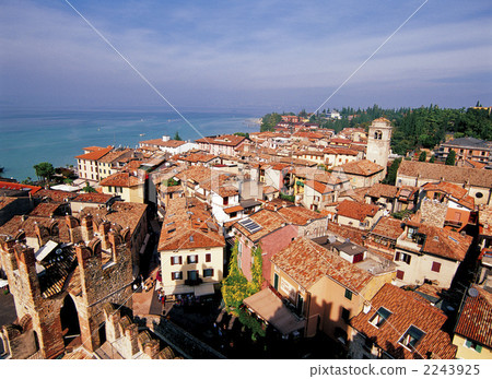 Town of Sirmione Town of Sirmione 2243925