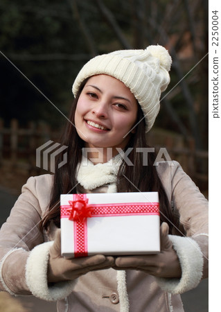 1 woman (Winter gifts gifts Valentine's Day White Day Christmas) 1 woman (Winter gifts gifts Valentine's Day White Day Christmas) 2250004