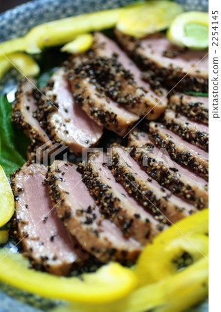 Duck with black pepper taste and paprika Duck with black pepper taste and paprika 2254145