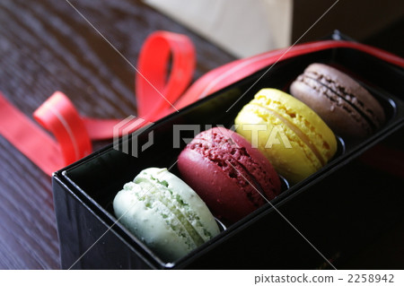 macaroon, baked good, baked sweet 2258942