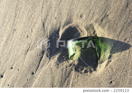 Dangerous things on the coast 2259113