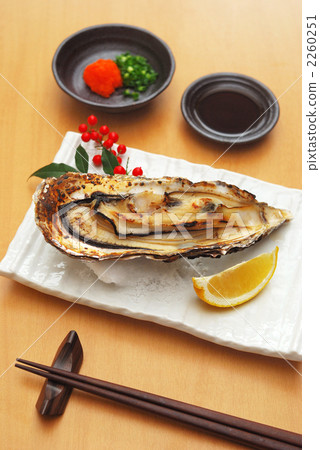 Grilled oysters 2260251