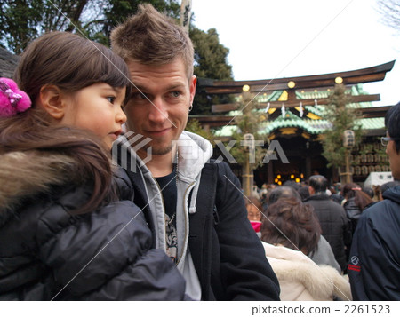 little child, first shrine visit of new year, visitor to shrine or temple 2261523