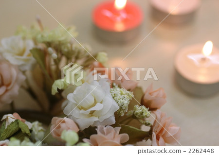 Flower lease and candle 2262448