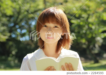 reading, female, lady 2264593