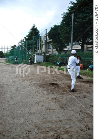 Pitching practice (Yachiyo High School Grounds/1-1-1 Katsutadai Minami, Yachiyo City, Chiba Prefecture) 2264707