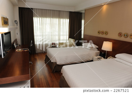 Luxury hotel twin room 2267521