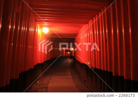 Red torii Red torii 2268173
