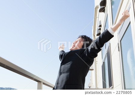 one person, upper body, upper body shot 2270805