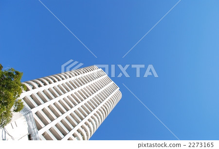 高聳入雲的天空 2273165