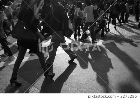 走路的人A. 走路的人A. 2273286