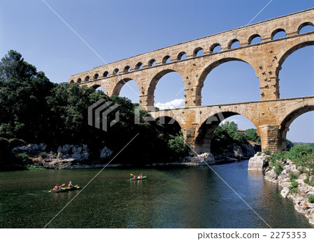 Aqueduct of Pont du Gard 2275353