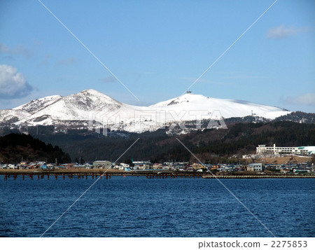 Cold mountain of snow 2275853