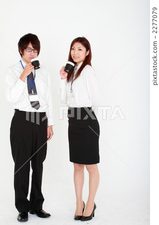 兩個人喝咖啡休息 2277079