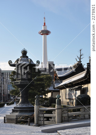 燈籠和京都塔 2278921