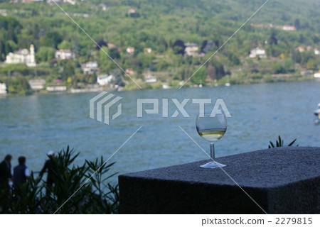 White wine and lake 2279815