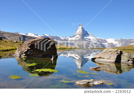 Upside-down Matterhorn 2283012