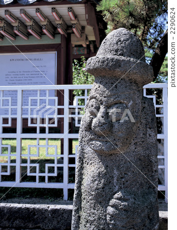Turhalvan stone statue of Cheju island Turhalvan stone statue of Cheju island 2290624