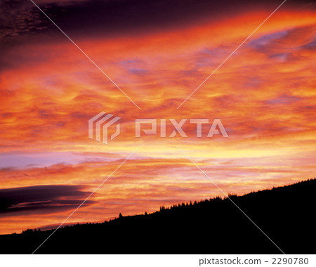 Morning glow clouds Morning glow clouds 2290780