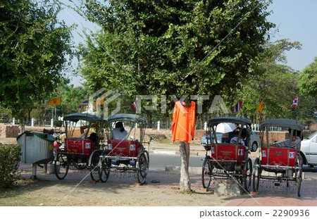 Thai rickshaw 2290936