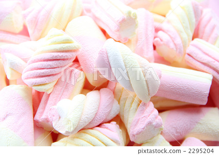 Twisted marshmallow face 01 Twisted marshmallow face 01 2295204