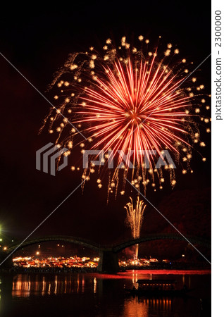 Kintai Bridge Fireworks Display（山口縣岩國市） 2300000