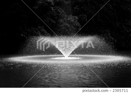 A fountain A fountain 2305711