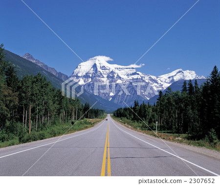 加拿大落基山脈的羅布森山 2307652