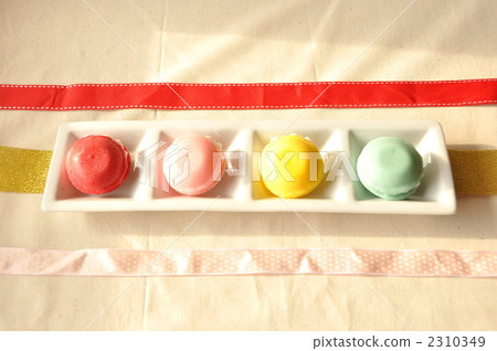 macaroon, dessert, plate 2310349