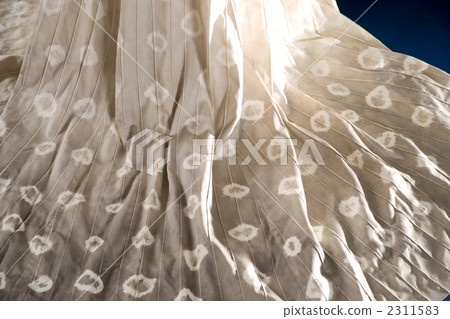 Cotton blossoms dye Cotton blossoms dye 2311583