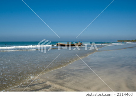 Gue Sat Beach 2314403