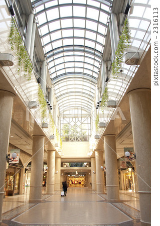 Osaka's underground shopping area 2316113