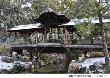 Snow Buddhist priest Snow Buddhist priest 2316433