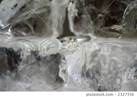 鑽石戒指 2327356