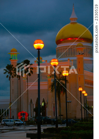 "Old Mosque" (Bandari Sri Begawan (BSB) / Brunei) in dusk "Old Mosque" (Bandari Sri Begawan (BSB) / Brunei) in dusk 2330519