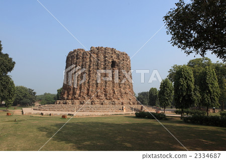 Tower of Qutub Minar Alhay in Delhi 2334687