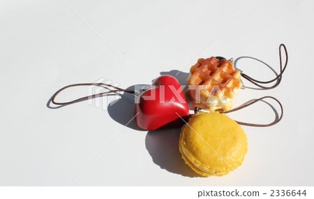 Cell phone strap 2336644