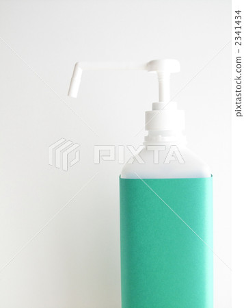 Hand disinfection [Image of alcohol disinfection/infection prevention] [White background] (vertical) 2341434