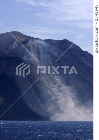 活火山的斯特龍博利 2342945