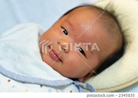 嬰兒 2345835