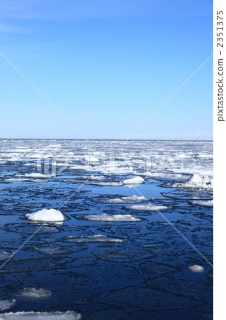 Drift ice Drift ice 2351375