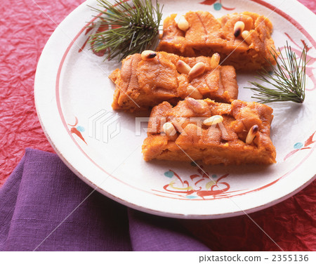 Sea Urchin Millefeuille 2355136